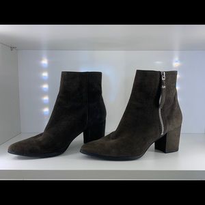 Michael Kors boots size 7